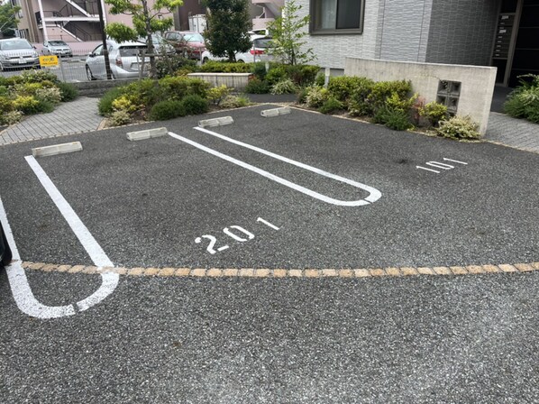 プレミアス三左衛門の物件外観写真